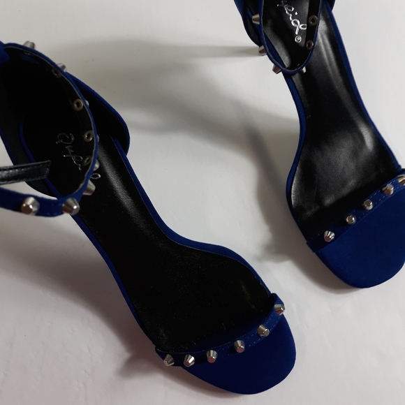 Qupid Women Blue Size 7.5 Studded High Heel Shoes - Picture 4 of 7